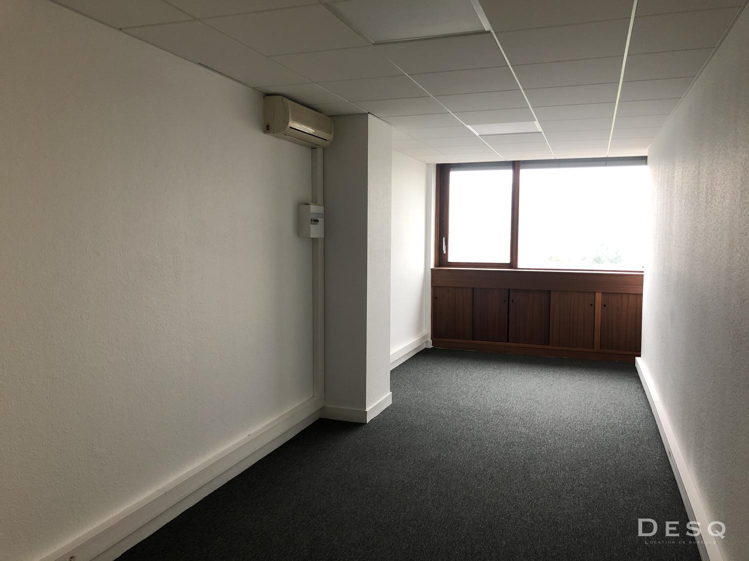 Bureau à louer de 24m2 sur Cenon - Bordeaux Rive Droite - DESQ